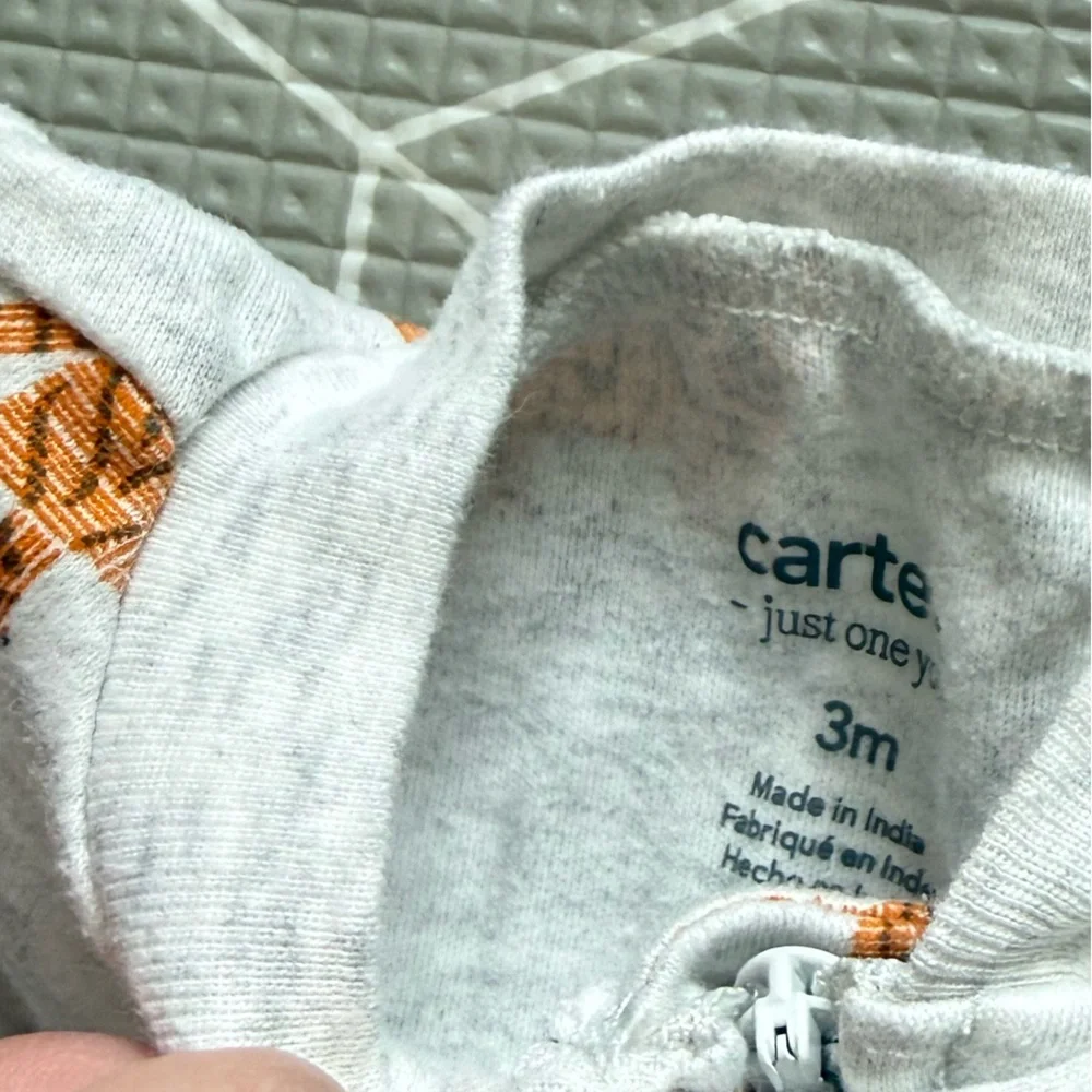 Carters|Baby boy or gender neutral Heather Gray Tiger Print One-Piece Footies,3M